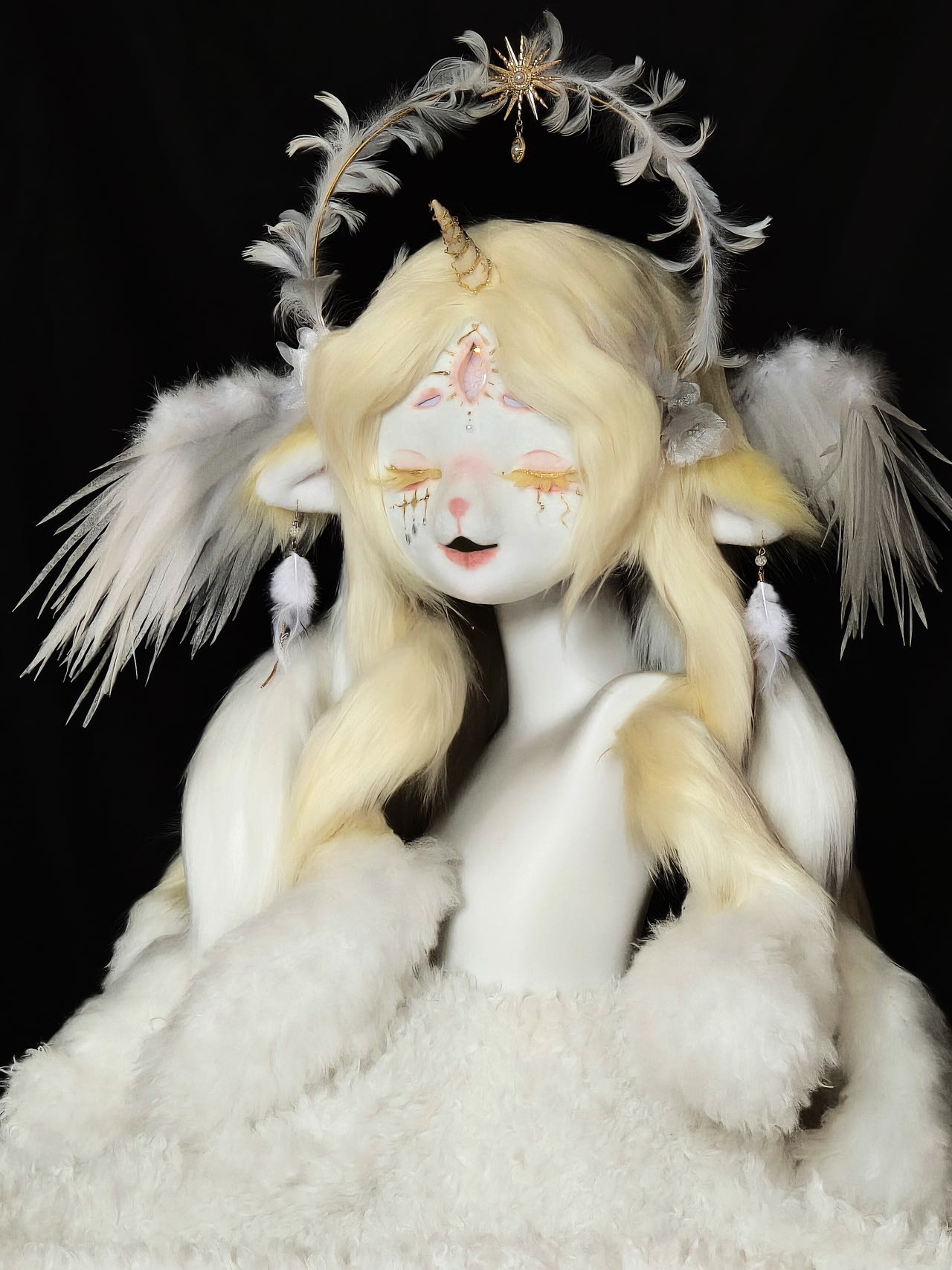 Holy Blonde Angel Fursuit – DokiDoki FurryStudio