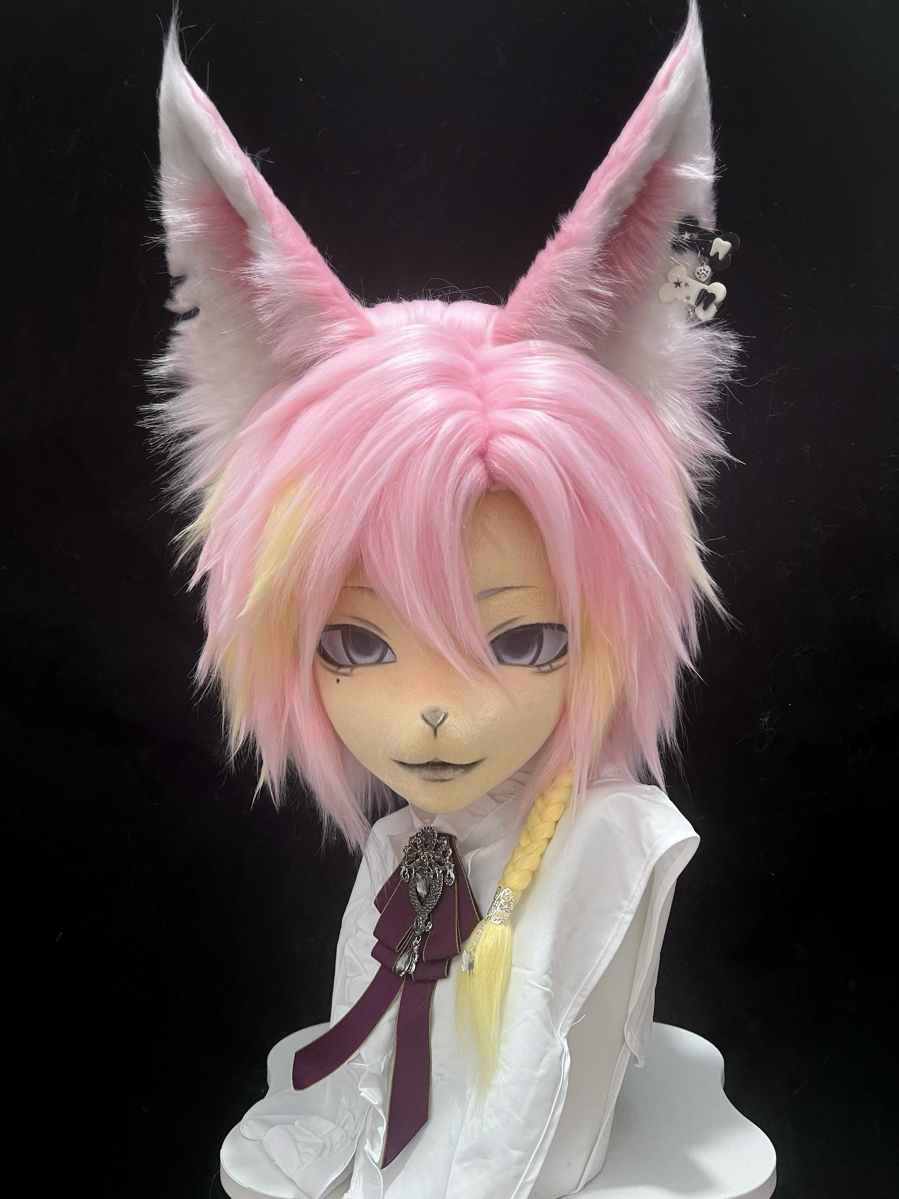 Tanned Singer Fursuit – DokiDoki FurryStudio